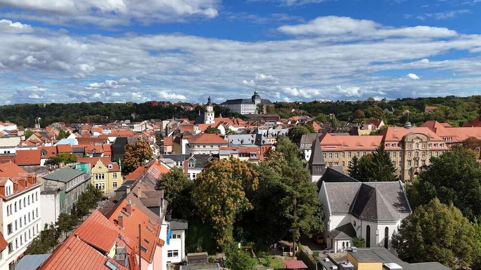 Kleines Portfolio bestehend aus 2 MFH in Weißenfels an der Saale zimmer