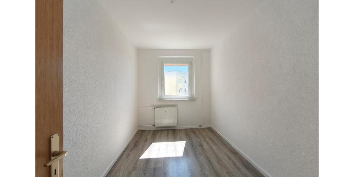 Etagenwohnung Bad Lausick - 3 Zimmer, 62 m&sup2;, 341&euro; | Angebot:26334768