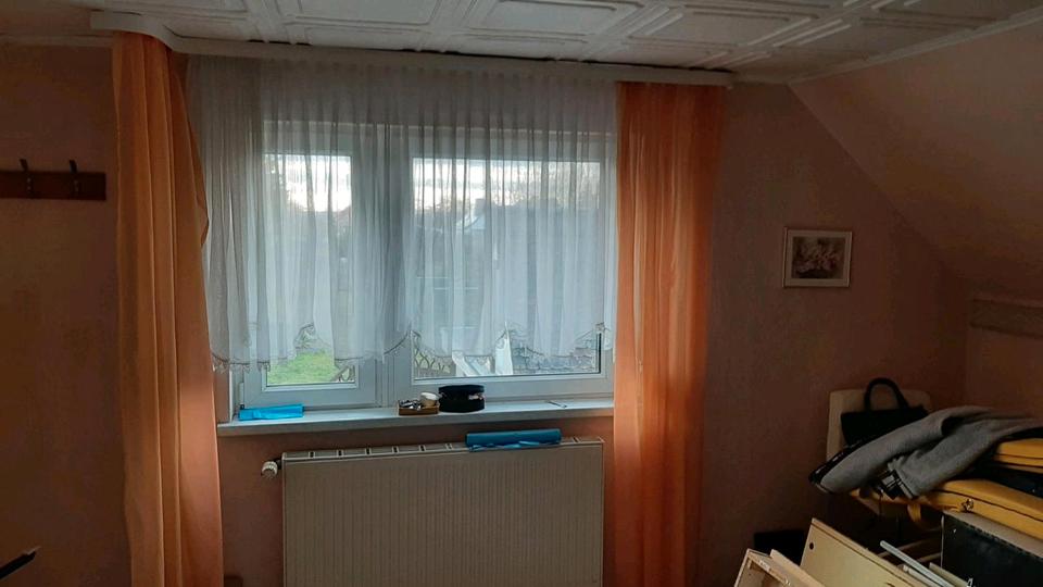 Einfamilienhaus Bad Dürrenberg - 3 Zimmer, 100 m&sup2;, 239.000&euro; | Angebot:25720500