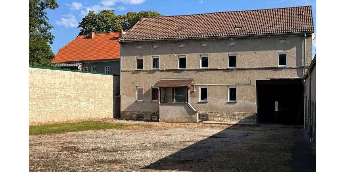 Einfamilienhaus Lützen - 16 Zimmer, 252 m&sup2;, 175.000&euro; | Angebot:27156708