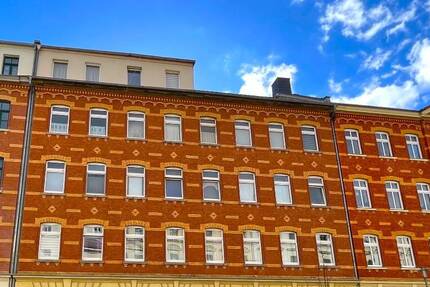Für das Alter: Wohnen im Hochparterre in Gohlis-Süd mit Südbalkon, 2 Wohnungen mit 5 Zimmern 5 zimmer
