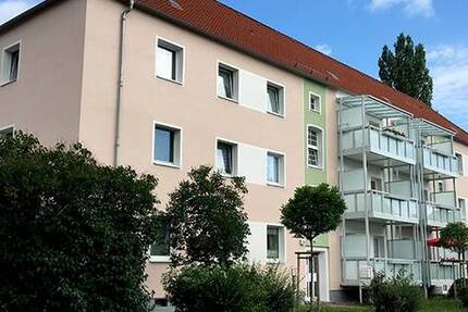 Wohnung Bad Dürrenberg - 3 Zimmer, 73 m&sup2;, 480&euro; | Angebot:26228350