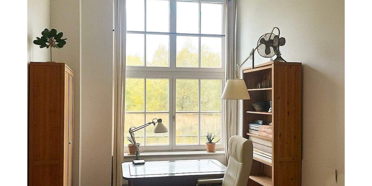 Demnächst bezugsfrei! Loft-Wohnung mit Balkon l EBK l 2 TG-Stellplätzen & Wellnessbereich 4 zimmer