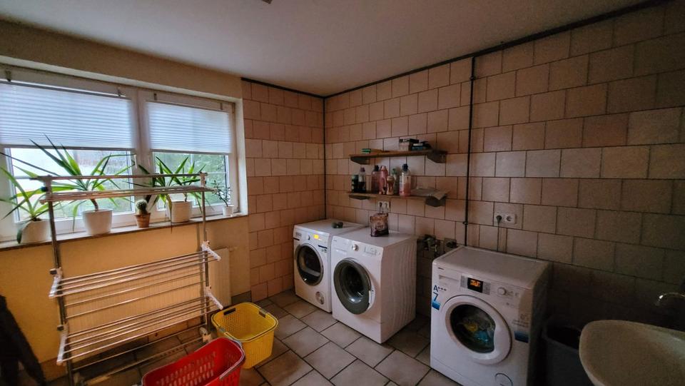 Einfamilienhaus Bad Lausick - 4 Zimmer, 143 m&sup2;, 1.400&euro; | Angebot:26091223