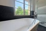 Erstbezug mit grünem Blick! + Parkett + Fußbodenheizung + Balkon + Wanne & Dusche + LED-Licht