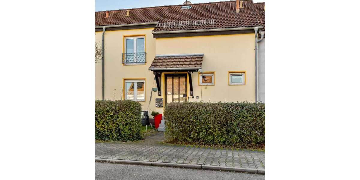 Haus zum Kaufen in Schkopau Lochau 279.000 € 113 m² 4 zimmer