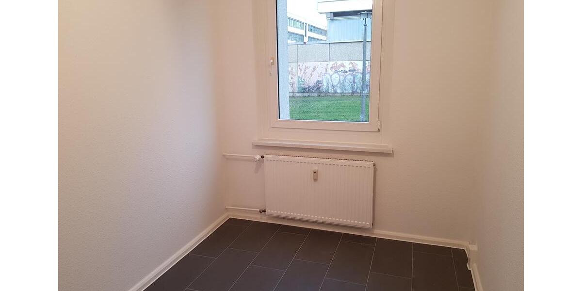 Erdgeschoßwohnung Leipzig Lausen-Grünau - 3 Zimmer, 68 m&sup2;, 525&euro; | Angebot:26068182