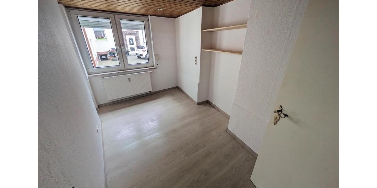 Erdgeschoßwohnung Eilenburg - 4 Zimmer, 104 m&sup2;, 572&euro; | Angebot:26404370