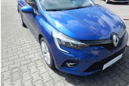 Renault Clio 13.287 km 14.995 € Wolfen 06766