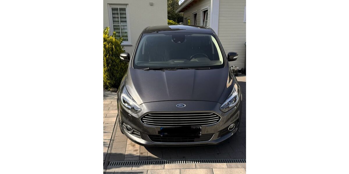 Ford S-Max 92.000 km 21.100 &euro; Leipzig 04349
