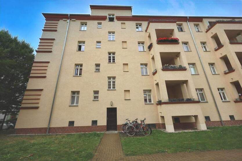 3-Zi-WE mit Loggia, Aufzug & Stellplatz 3 zimmer