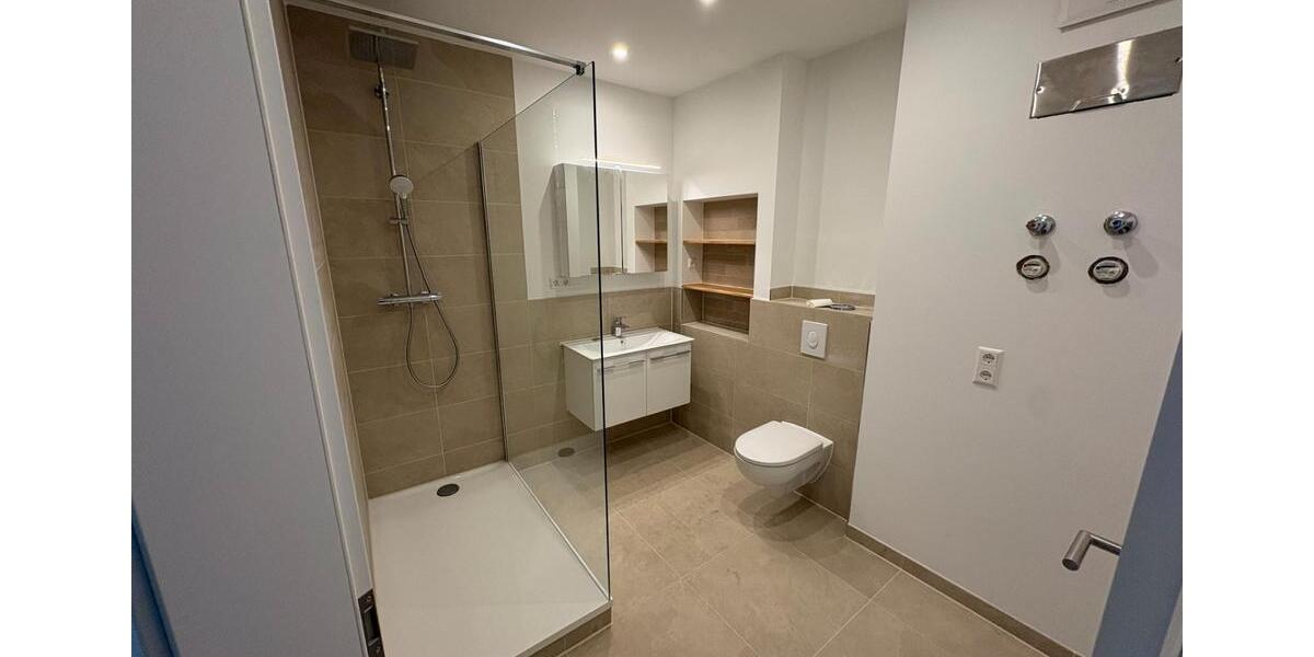 Dachgeschoßwohnung Leipzig Ost - 3 Zimmer, 96 m&sup2;, 950&euro; | Angebot:26588859