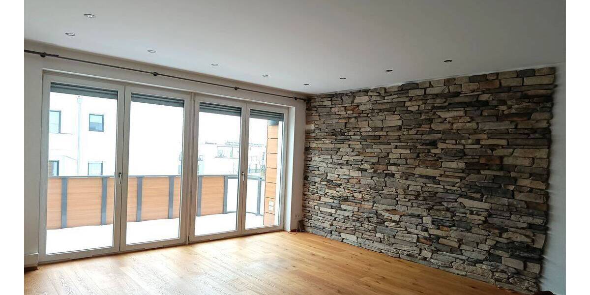 Etagenwohnung Zwenkau - 3 Zimmer, 108 m&sup2;, 1.499&euro; | Angebot:26308337