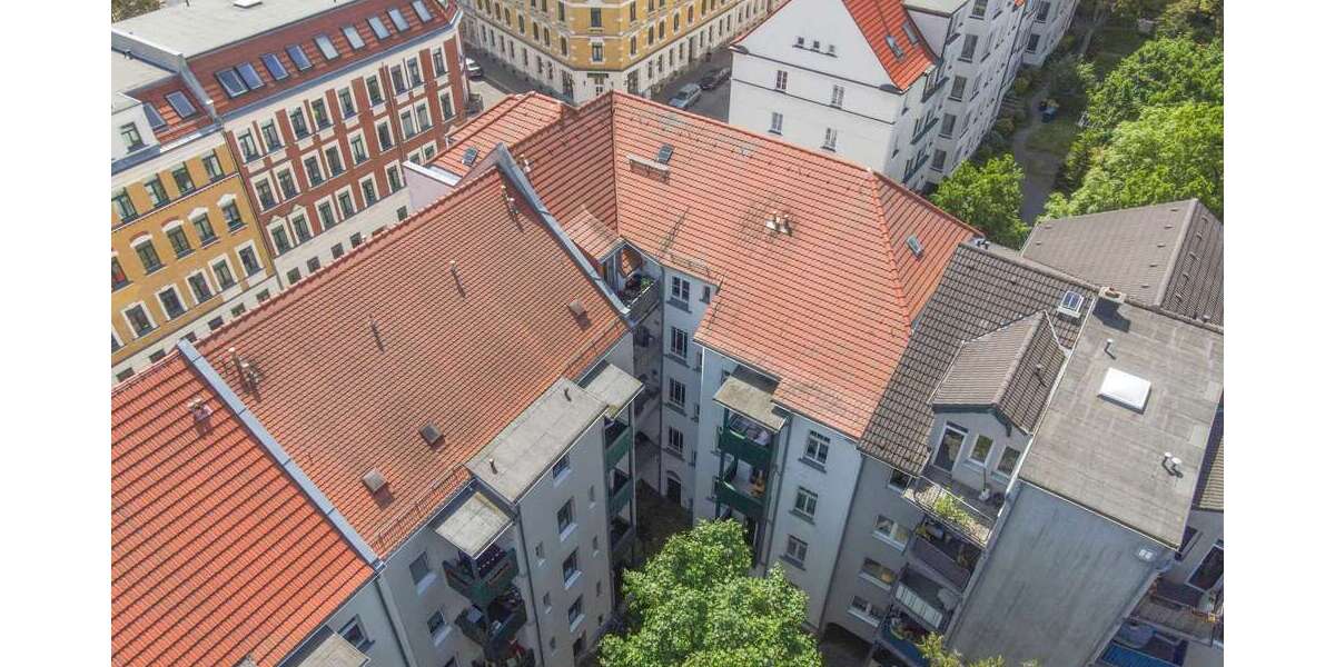 Investieren in Leipzig-Schönefeld: Denkmalgeschütztes ETW-Paket mit 3 Einheiten zimmer