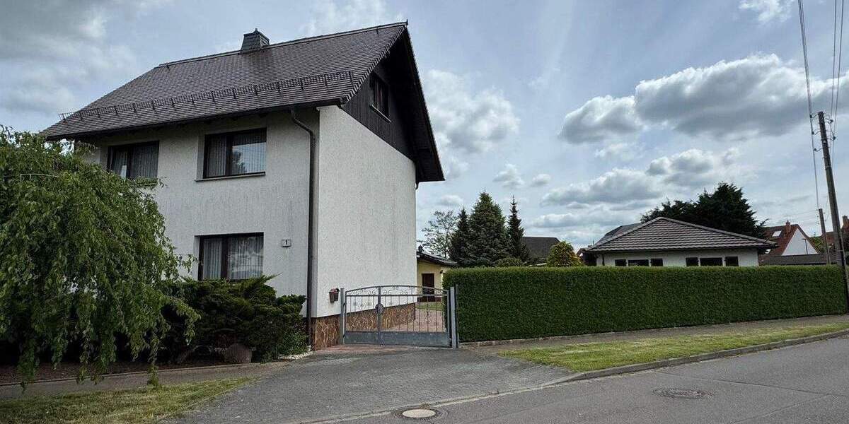 Einfamilienhaus Leipzig Burghausen-Rückmarsdorf - 7 Zimmer, 296 m&sup2;, 695.000&euro; | Angebot:25733732