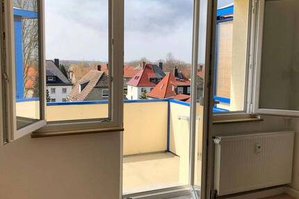 2 Raumwohnung mit Balkon und Weitblick im Leipziger Süden, Bad mit Dusche, 3. OG 2 zimmer