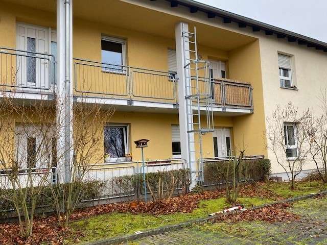 Etagenwohnung Hohenmölsen Jaucha - 2 Zimmer, 52 m&sup2;, 361&euro; | Angebot:26462625