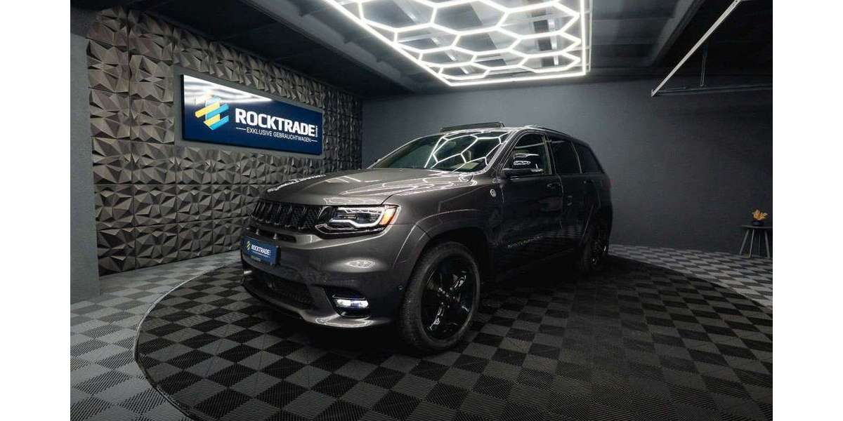Jeep Grand Cherokee 87.425 km 32.990 &euro; Leipzig 04178