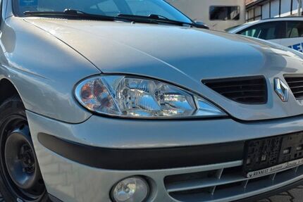 Renault Megane 180.100 km 1.799 &euro; Zwenkau 04442