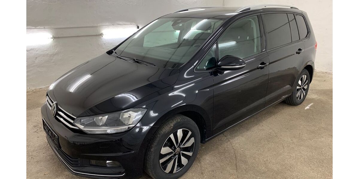 VW Touran 64.837 km 24.960 &euro; Wiedemar OT Kyhna 04509