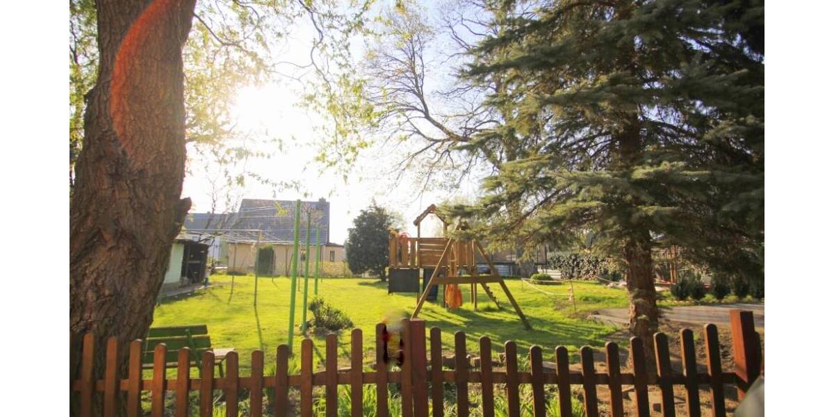 Etagenwohnung Lützen - 4 Zimmer, 110 m&sup2;, 850&euro; | Angebot:23957746