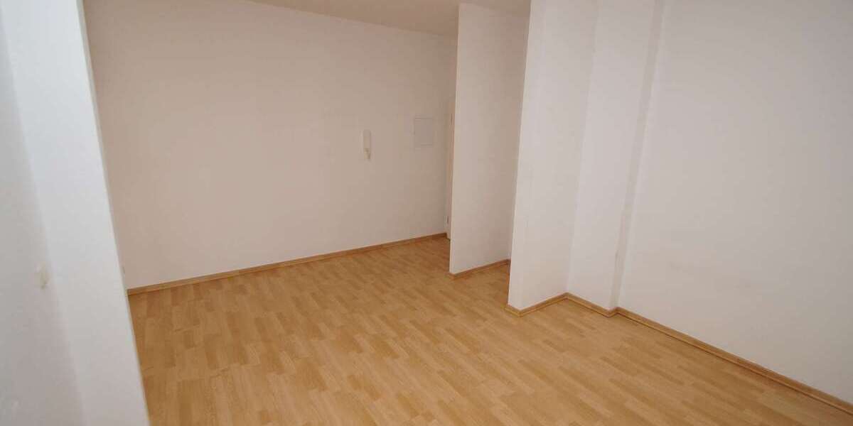 Erdgeschosswohnung: 3-Zimmer mit Balkon - direkt am Lene-Voigt-Park 3 zimmer