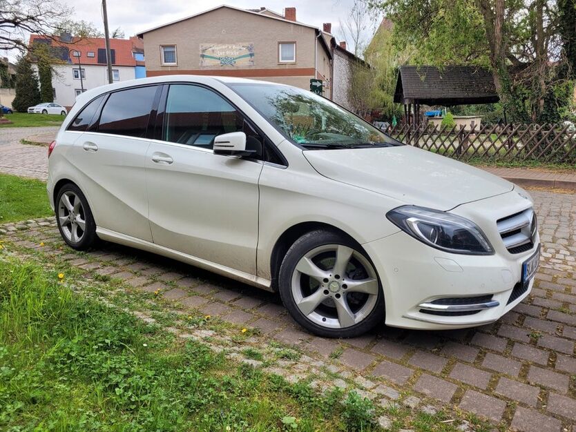 Mercedes-Benz B 180 165.655 km 9.100 € Elsteraue 06729