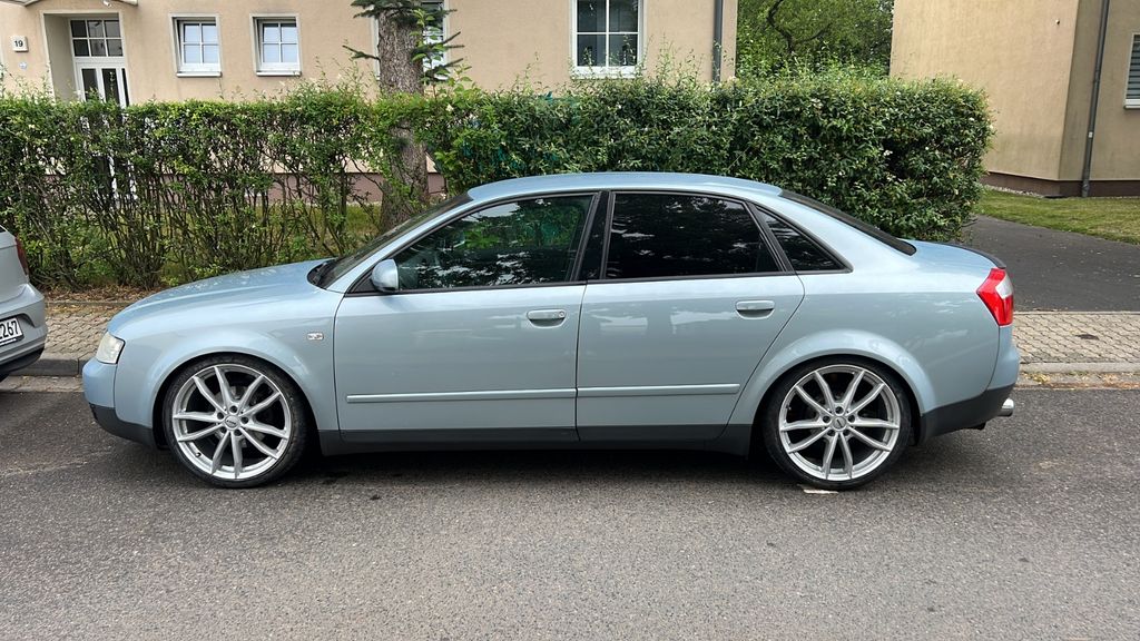 Audi A4 220.000 km 4.200 &euro; Neukieritzsch 04575