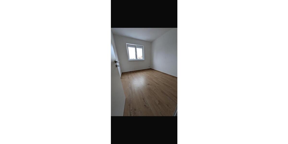 Reihenhaus Delitzsch - 4 Zimmer, 102 m&sup2;, 1.650&euro; | Angebot:25056173