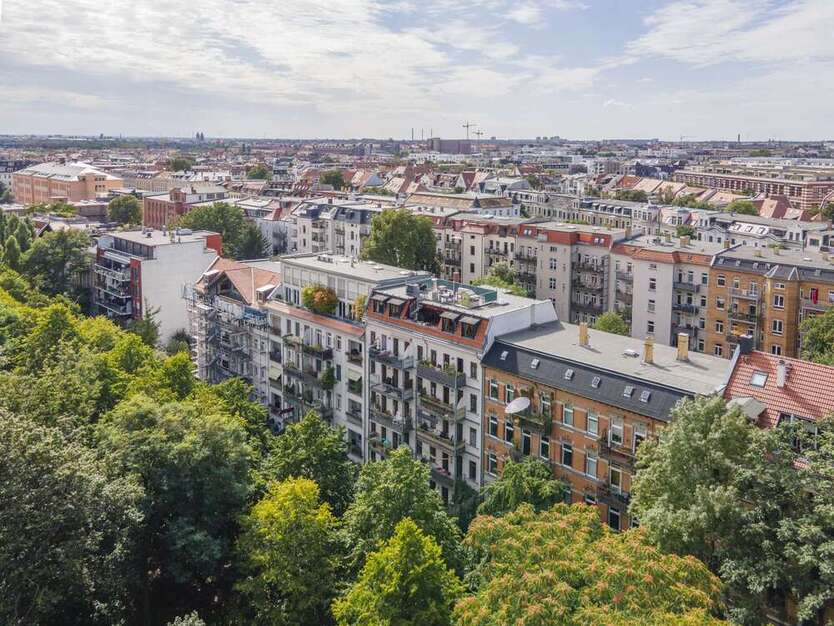 Bezugsfrei: Penthouse mit Loggia und Dachterrasse, einzigartiger Blick über den Clara-Zetkin-Park 5 zimmer