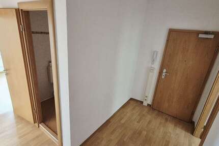 Wohnung Grimma - 3 Zimmer, 61 m&sup2;, 380&euro; | Angebot:26829098