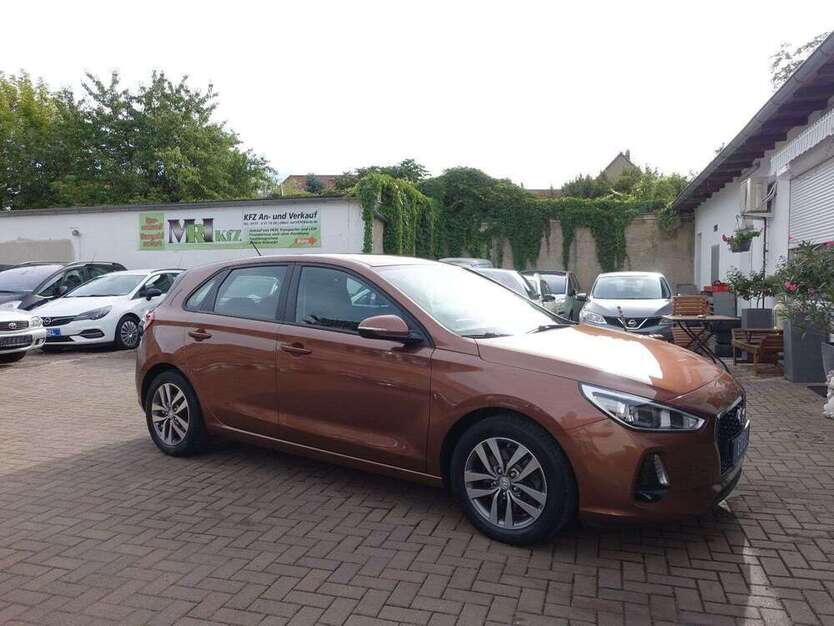 i30