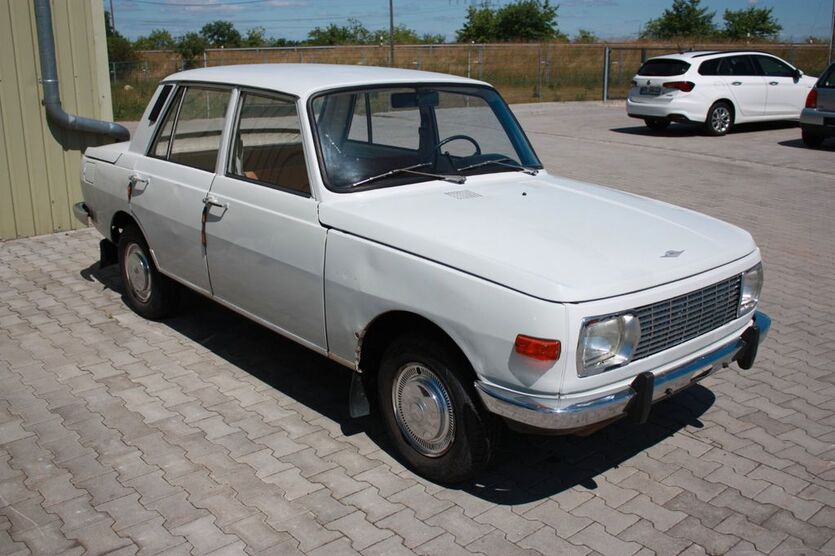 Wartburg 353 101.636 km 4.800 € Wurzen OT Kornhain 04808