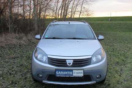 Dacia Sandero 92.000 km 5.800 &euro; Zwenkau 04442