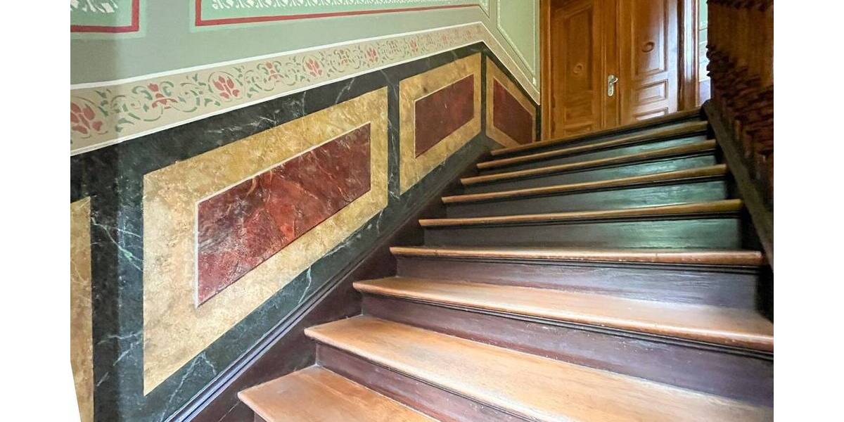 Sanierte 3-Zimmer-Altbauwohnung mit Balkon, Fußbodenheizung & Photovoltaik - ruhige Lage 3 zimmer