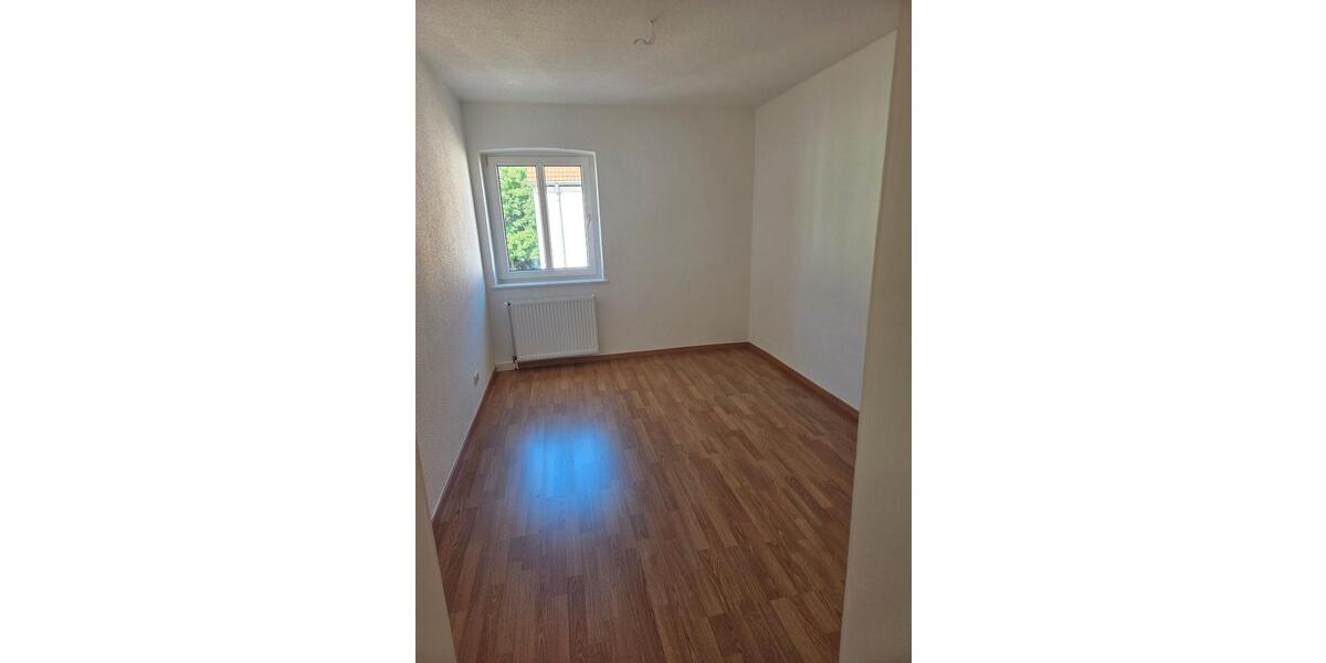 Etagenwohnung Böhlen - 4 Zimmer, 59 m&sup2;, 90.000&euro; | Angebot:27083982
