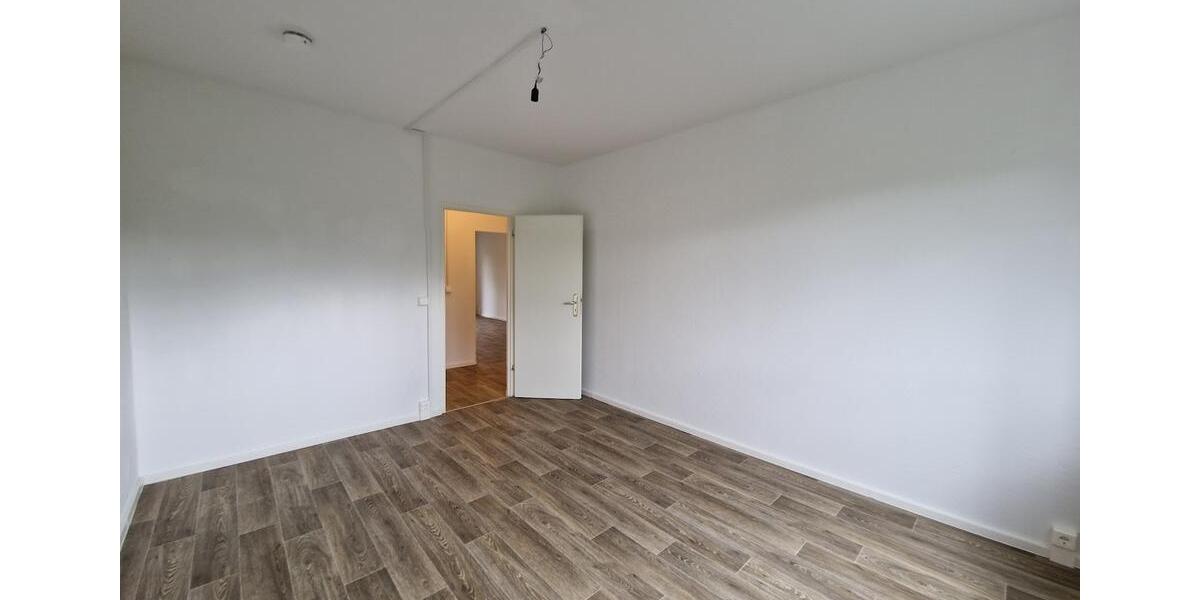 Etagenwohnung Leipzig Lausen-Grünau - 3 Zimmer, 69 m&sup2;, 534&euro; | Angebot:26543963