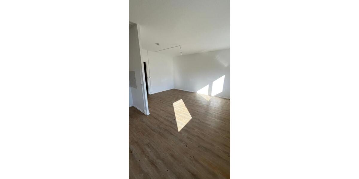 Etagenwohnung Leipzig Lausen-Grünau - 1 Zimmer, 33 m&sup2;, 275&euro; | Angebot:25772492