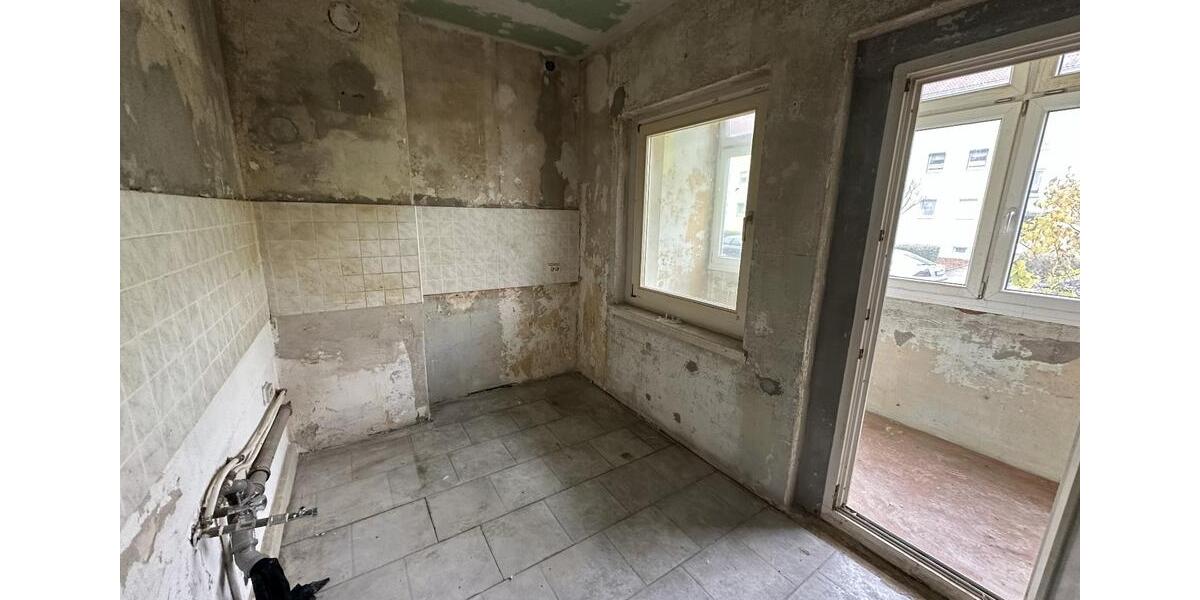 Hochparterre Hohenmölsen - 3 Zimmer, 67 m&sup2;, 62.000&euro; | Angebot:25253817