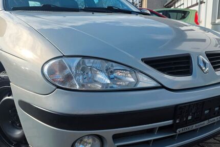Renault Megane 180.100 km 2.499 &euro; Zwenkau 04442