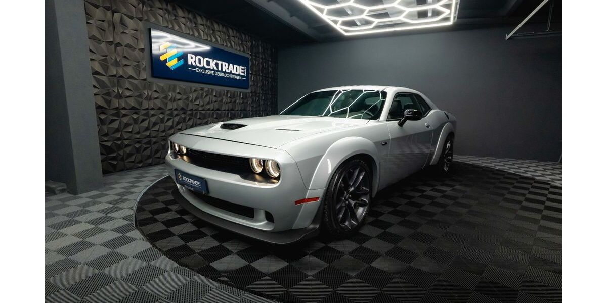Dodge Challenger 3.395 km 37.990 &euro; Leipzig 04178