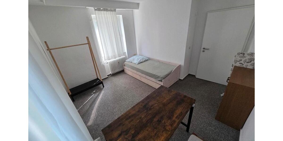 Etagenwohnung Leipzig Süd - 1 Zimmer, 12 m&sup2;, 350&euro; | Angebot:25208540