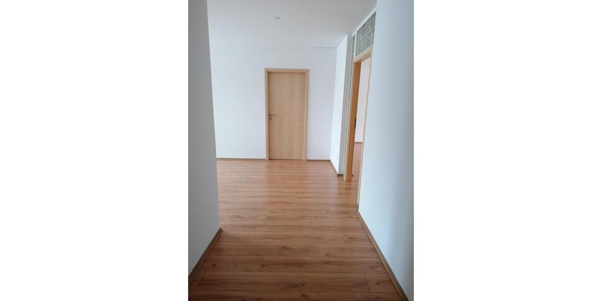 Etagenwohnung Leipzig Nordost - 2 Zimmer, 74 m&sup2;, 650&euro; | Angebot:25640621