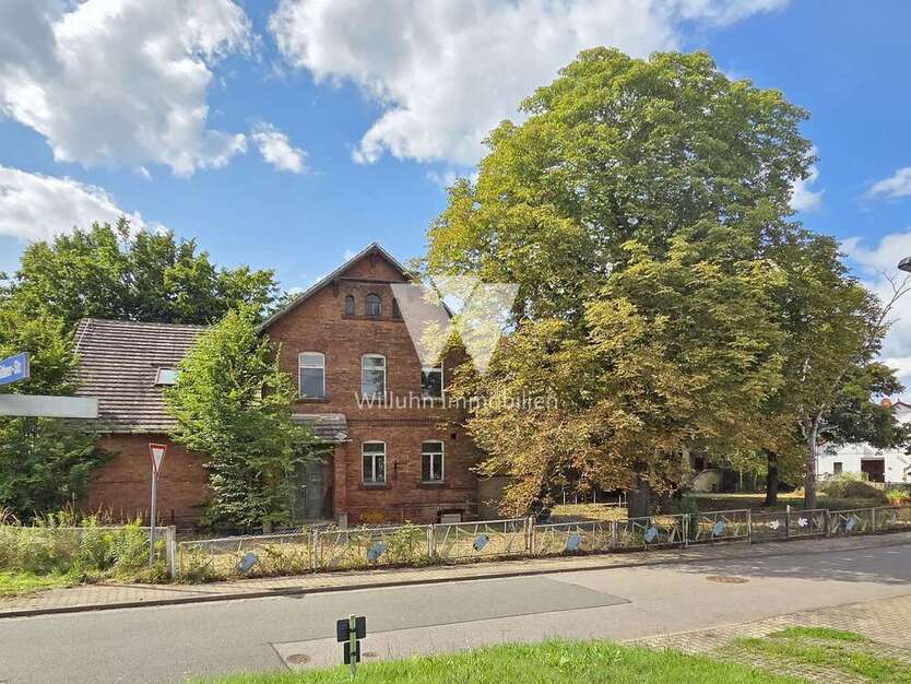 Büro in Meuselwitz Falkenhain 195.000 € 2106 m²