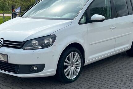 VW Touran 160.300 km 10.899 &euro; Schkopau 06258