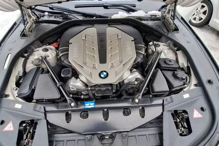 BMW 750 191.500 km 9.900 &euro; Beucha 04824