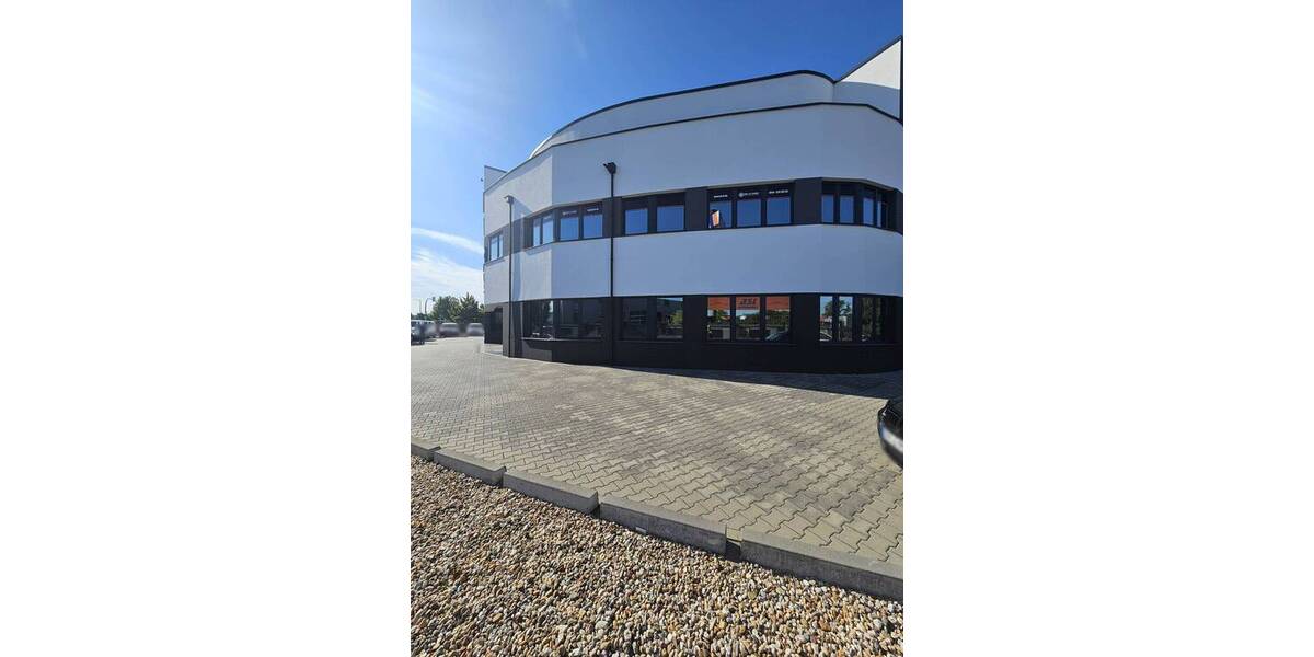 Moderne Gewerbefläche mit Büro + Lager, Freifläche + SP möglich zimmer