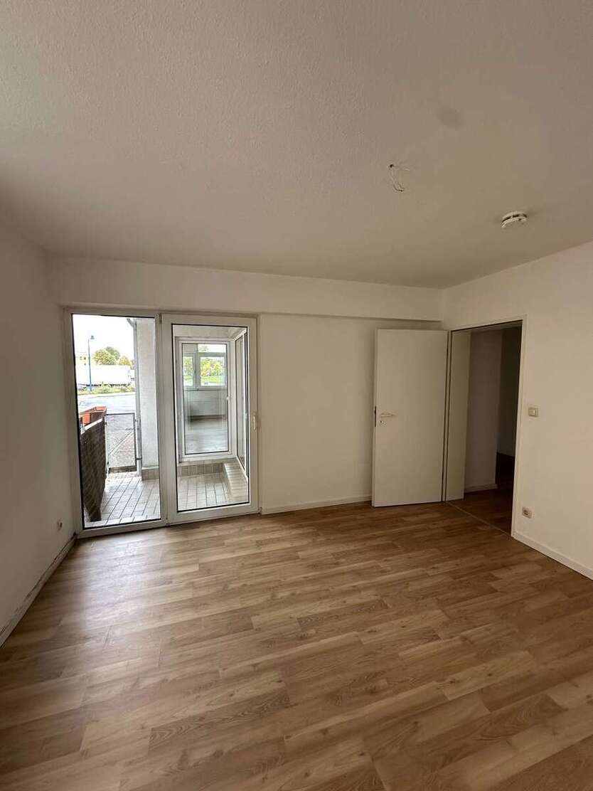++Erdgeschosswohnung mit 2 Balkone und Tiefgarage++ 3 zimmer