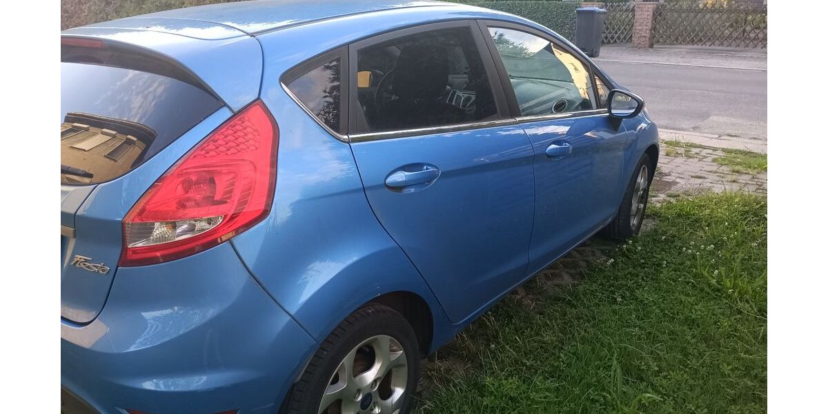 Ford Fiesta 180.000 km 2.000 &euro; Markranstädt 04420