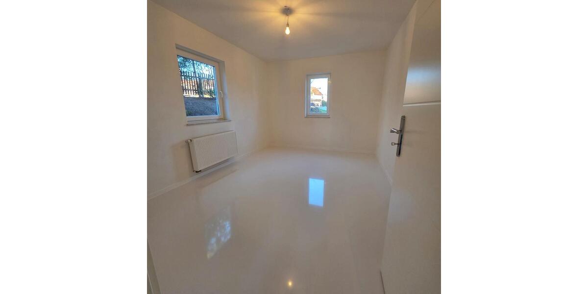 Einfamilienhaus Hohenmölsen - 5 Zimmer, 121 m&sup2;, 349.000&euro; | Angebot:25924980